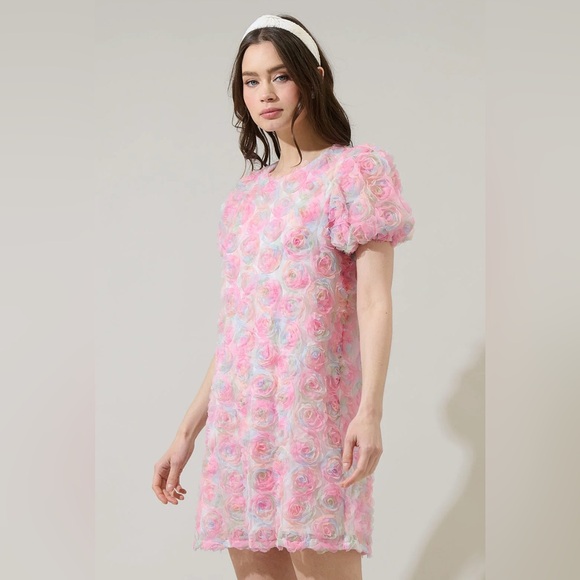 Sugarlips Brie Floral Mini Shift Dress - Picture 4 of 6